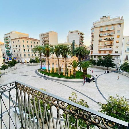 Amica Taranto In Piazza Apartamento Exterior foto