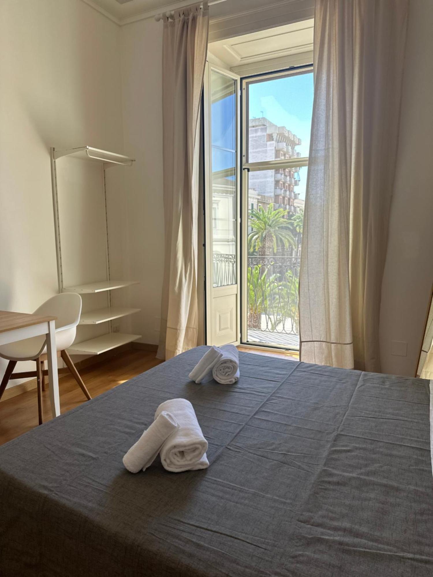Amica Taranto In Piazza Apartamento Exterior foto